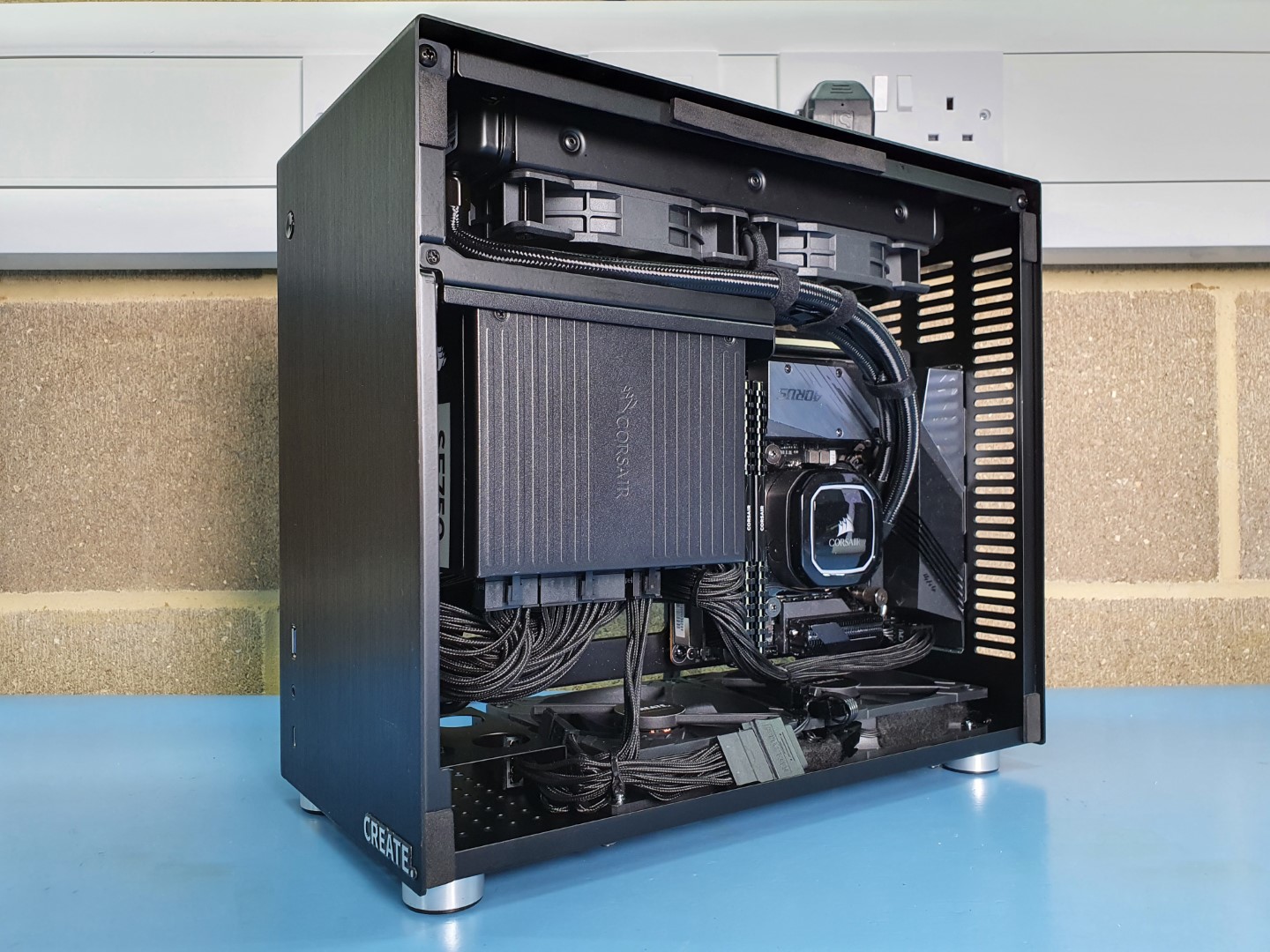 その他 B560M-ITX + i7 11700k + Case + PSU PC Build of the week - Small Form Factor i7-11700K & RTX 3060 Ti
