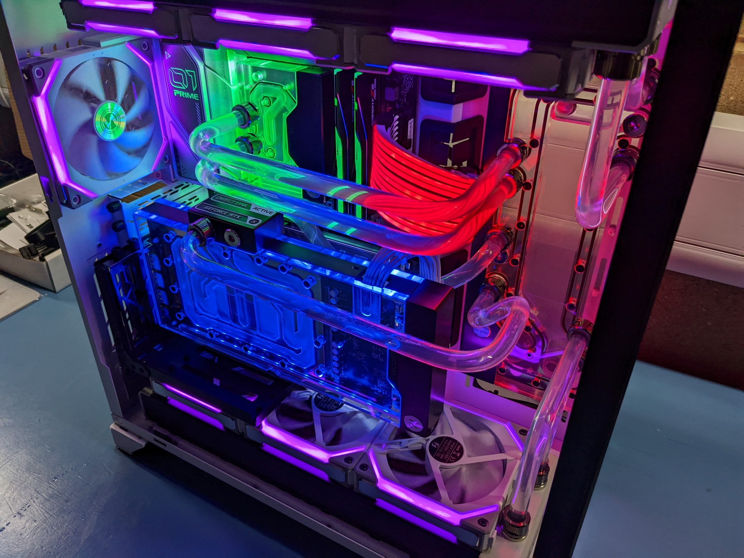 What Is a Custom Water Loop?